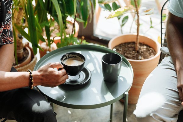 Les meilleures robes courtes à manches courtes pour votre style